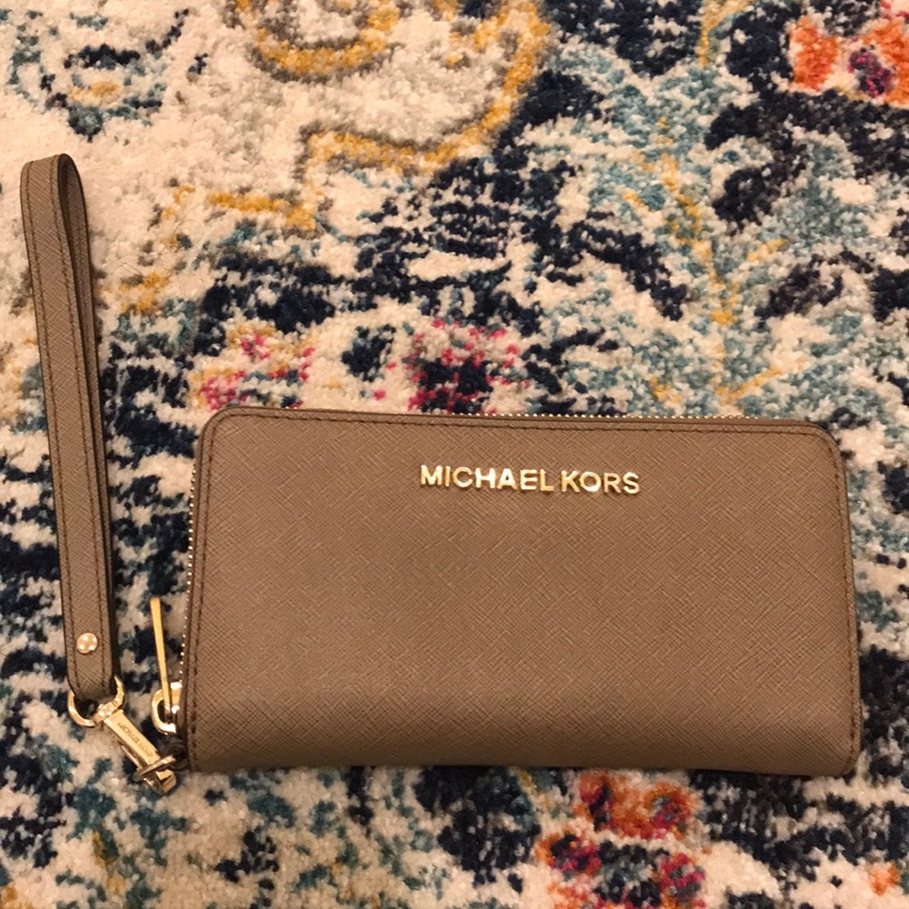 Michael Kors Wrislet/Wallet